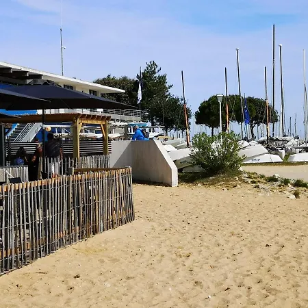 4 Etoiles Cap Soleil Oleron 假日公园 *